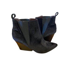 Report Signature Black Velour Booties‎
